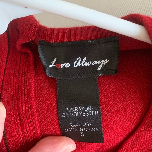 Sweater Small - Picture 4 of 4